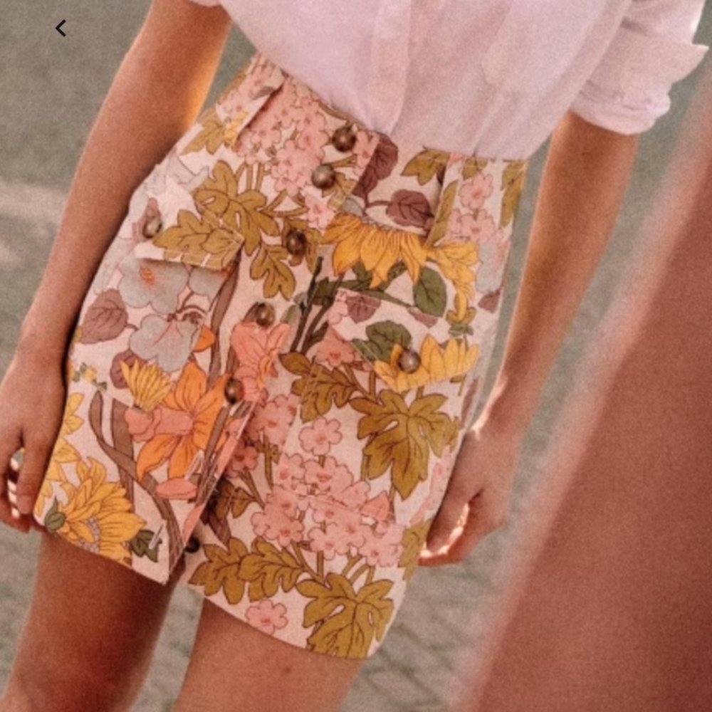 Sezane Bettie Mini Skirt in 70s Boho Floral Print
